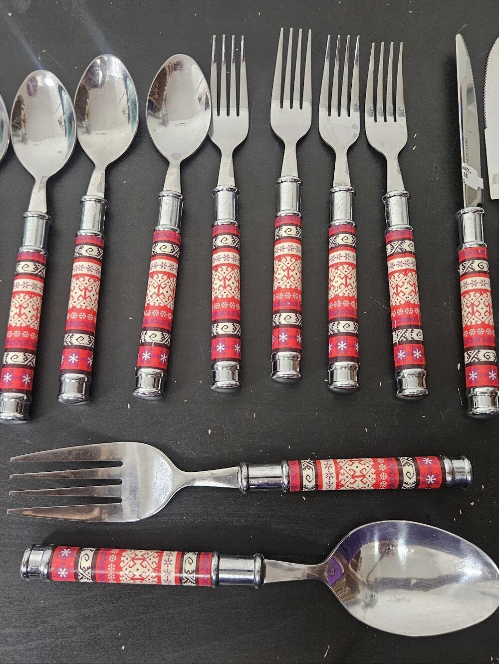 Cost Plus World Market Servine Set Of 4 Christmas  Sweater print Silverware